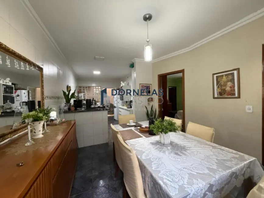 Casa de Condomínio com 3 quartos à venda, 778m2 em Guará I, Brasilia - DF - imagem 8 Foto 8 de Casa de Condomínio com 3 quartos à venda, 778m2 em Guará I, Brasilia - DF