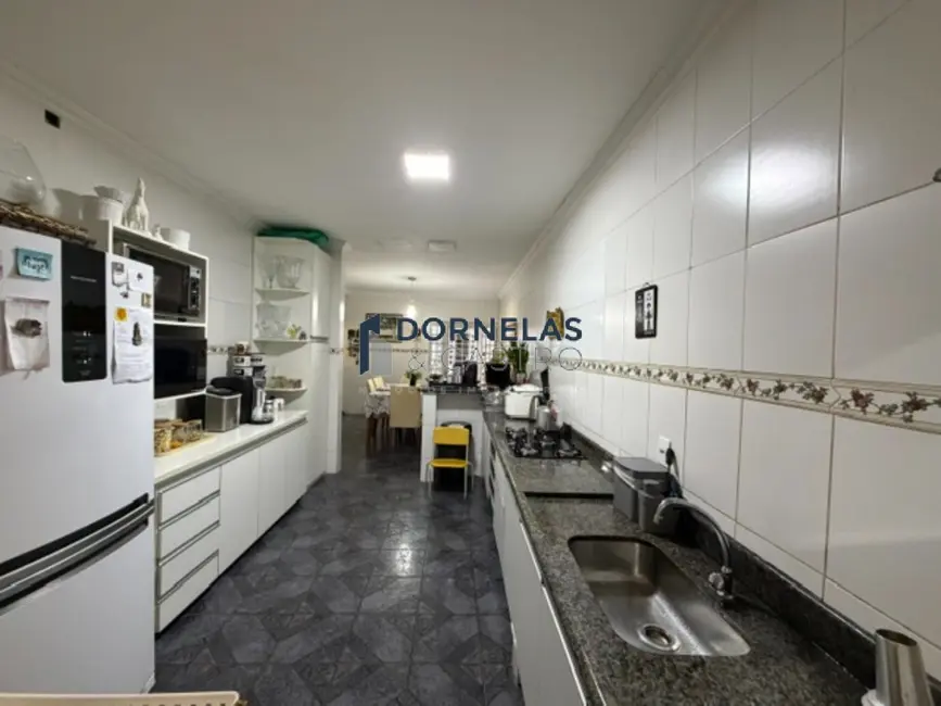 Casa de Condomínio com 3 quartos à venda, 778m2 em Guará I, Brasilia - DF - imagem 9 Foto 9 de Casa de Condomínio com 3 quartos à venda, 778m2 em Guará I, Brasilia - DF