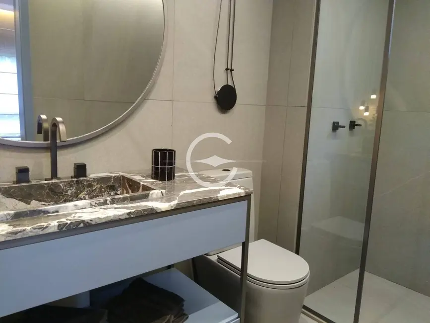 Apartamento com 3 quartos à venda, 252m2 em Moema, São Paulo - SP - imagem 9 Foto 9 de Apartamento com 3 quartos à venda, 252m2 em Moema, São Paulo - SP