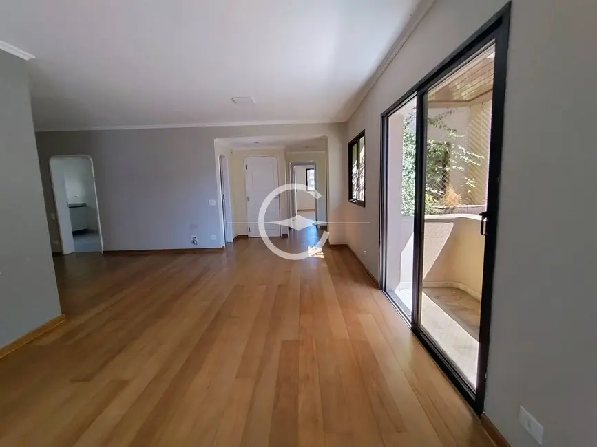 Apartamento com 3 quartos à venda e para alugar, 209m2 em Itaim Bibi, São Paulo - SP - imagem 8 Foto 8 de Apartamento com 3 quartos à venda e para alugar, 209m2 em Itaim Bibi, São Paulo - SP