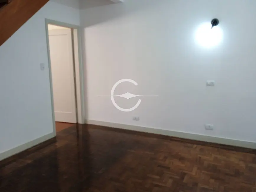Foto 3 de Casa com 3 quartos à venda e para alugar, 150m2 em Vila Olímpia, São Paulo - SP
