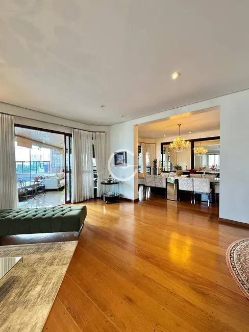 Apartamento com 4 quartos à venda, 449m2 em Vila Suzana, São Paulo - SP - imagem 4 Foto 4 de Apartamento com 4 quartos à venda, 449m2 em Vila Suzana, São Paulo - SP