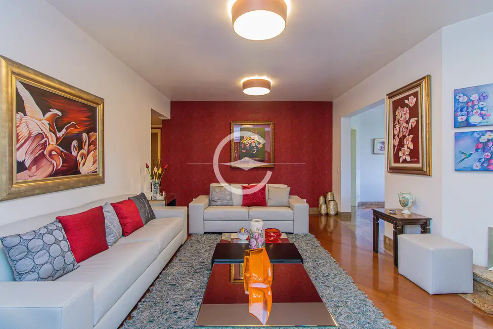 Apartamento com 4 quartos à venda e para alugar, 206m2 em Moema, São Paulo - SP - imagem 4 Foto 4 de Apartamento com 4 quartos à venda e para alugar, 206m2 em Moema, São Paulo - SP
