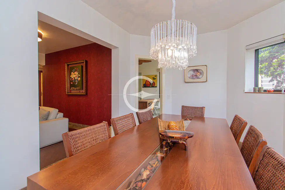 Apartamento com 4 quartos à venda e para alugar, 206m2 em Moema, São Paulo - SP - imagem 9 Foto 9 de Apartamento com 4 quartos à venda e para alugar, 206m2 em Moema, São Paulo - SP