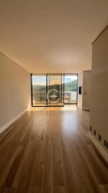Apartamento com 2 quartos à venda, 90m2 em Estados, Balneario Camboriu - SC - imagem 4 Foto 4 de Apartamento com 2 quartos à venda, 90m2 em Estados, Balneario Camboriu - SC