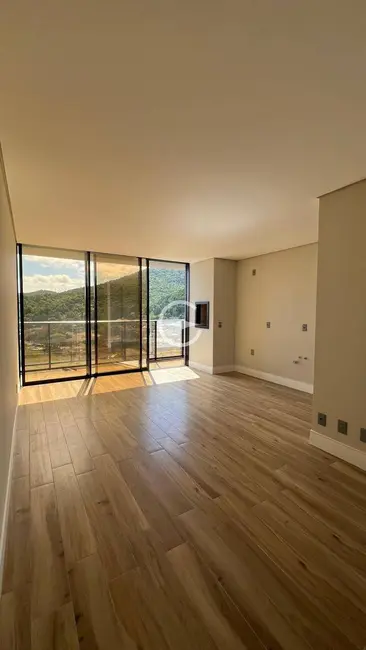Apartamento com 2 quartos à venda, 90m2 em Estados, Balneario Camboriu - SC - imagem 3 Foto 3 de Apartamento com 2 quartos à venda, 90m2 em Estados, Balneario Camboriu - SC