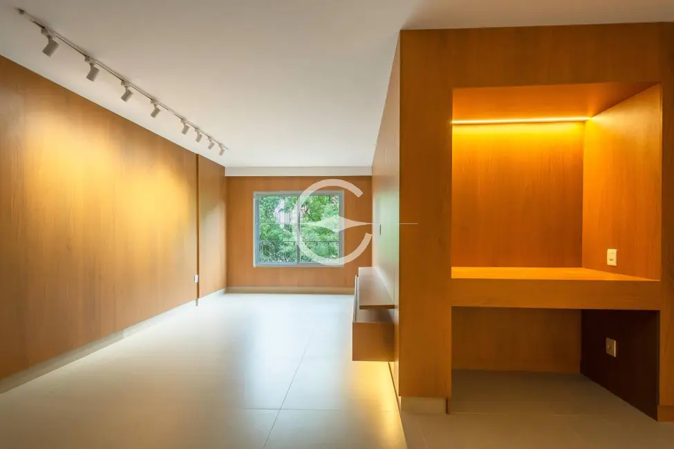 Apartamento com 2 quartos à venda, 84m2 em Vila Nova Conceição, São Paulo - SP - imagem 9 Foto 9 de Apartamento com 2 quartos à venda, 84m2 em Vila Nova Conceição, São Paulo - SP