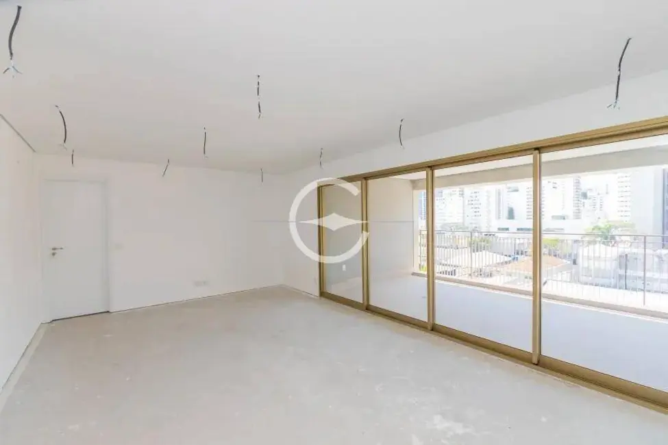 Apartamento com 3 quartos à venda, 149m2 em Moema, São Paulo - SP - imagem 9 Foto 9 de Apartamento com 3 quartos à venda, 149m2 em Moema, São Paulo - SP