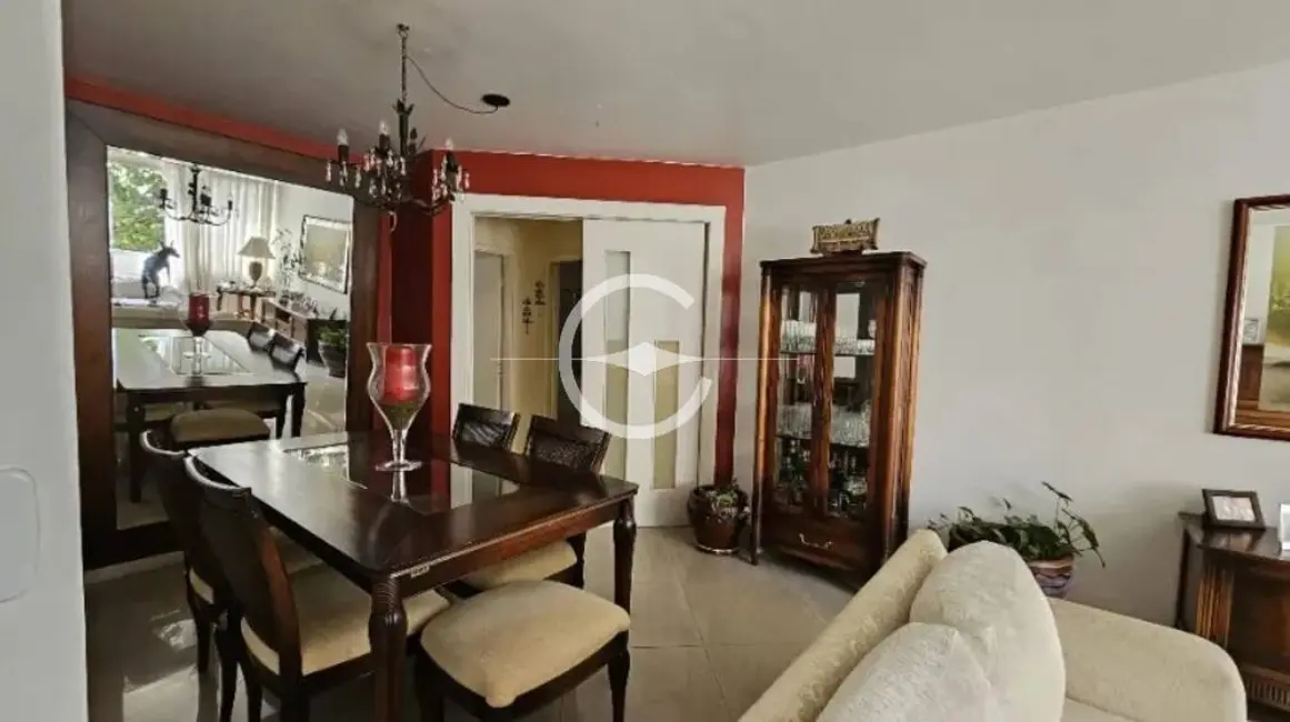 Apartamento com 3 quartos à venda, 131m2 em Moema, São Paulo - SP - imagem 2 Foto 2 de Apartamento com 3 quartos à venda, 131m2 em Moema, São Paulo - SP