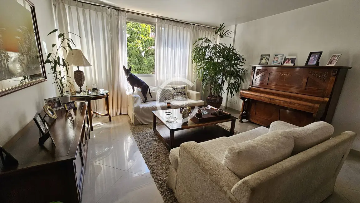 Apartamento com 3 quartos à venda, 131m2 em Moema, São Paulo - SP - imagem 6 Foto 6 de Apartamento com 3 quartos à venda, 131m2 em Moema, São Paulo - SP