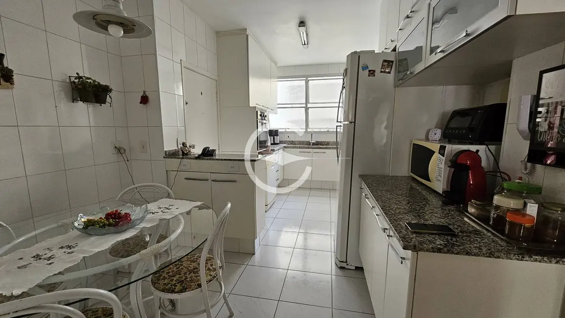 Apartamento com 3 quartos à venda, 131m2 em Moema, São Paulo - SP - imagem 8 Foto 8 de Apartamento com 3 quartos à venda, 131m2 em Moema, São Paulo - SP