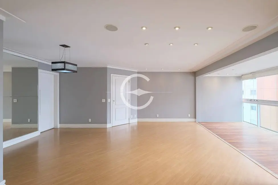 Foto 2 de Apartamento com 3 quartos à venda, 124m2 em Vila Olímpia, São Paulo - SP