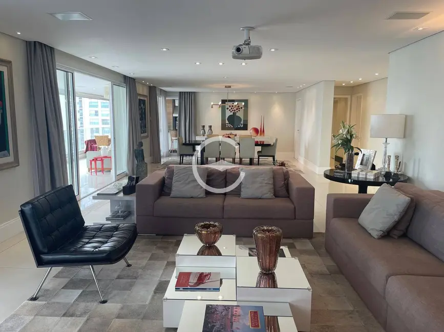 Foto 1 de Apartamento com 4 quartos à venda e para alugar, 370m2 em Campo Belo, São Paulo - SP