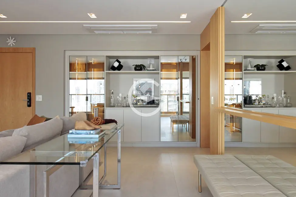 Apartamento com 3 quartos à venda, 181m2 em Jardim das Acácias, São Paulo - SP - imagem 9 Foto 9 de Apartamento com 3 quartos à venda, 181m2 em Jardim das Acácias, São Paulo - SP