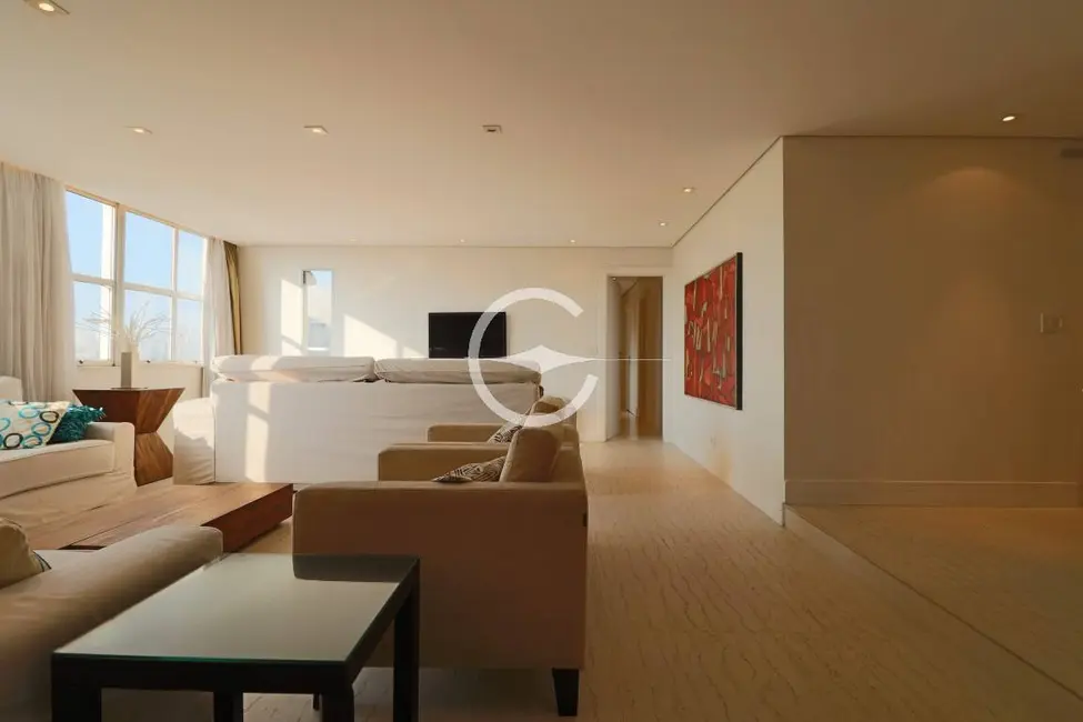 Apartamento com 3 quartos para alugar, 180m2 em Itaim Bibi, São Paulo - SP - imagem 2 Foto 2 de Apartamento com 3 quartos para alugar, 180m2 em Itaim Bibi, São Paulo - SP