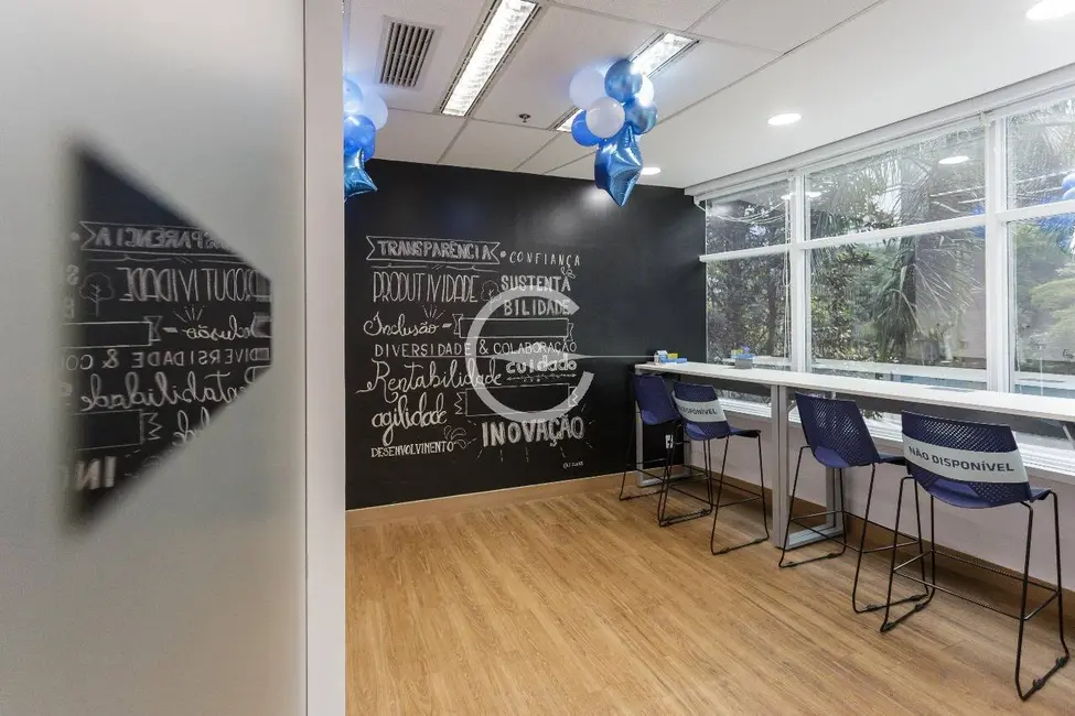 Sala Comercial para alugar, 760m2 em Vila Olímpia, São Paulo - SP - imagem 9 Foto 9 de Sala Comercial para alugar, 760m2 em Vila Olímpia, São Paulo - SP