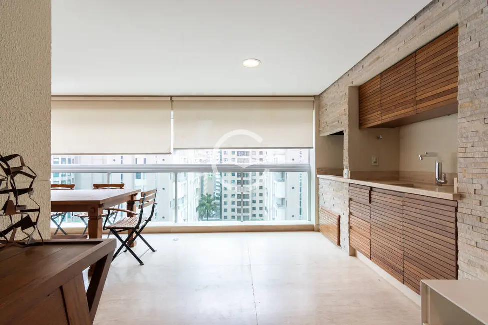 Foto 9 de Apartamento com 3 quartos à venda, 204m2 em Moema, São Paulo - SP