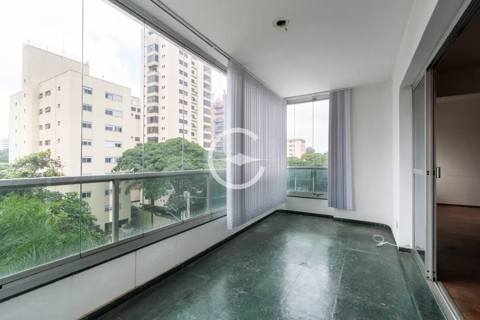 Foto 8 de Apartamento com 4 quartos à venda, 196m2 em Moema, São Paulo - SP