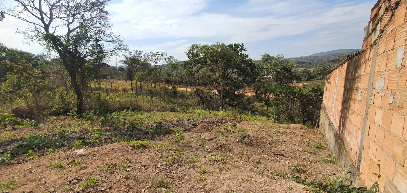 Foto 2 de Terreno / Lote à venda, 450m2 em Esmeraldas - MG
