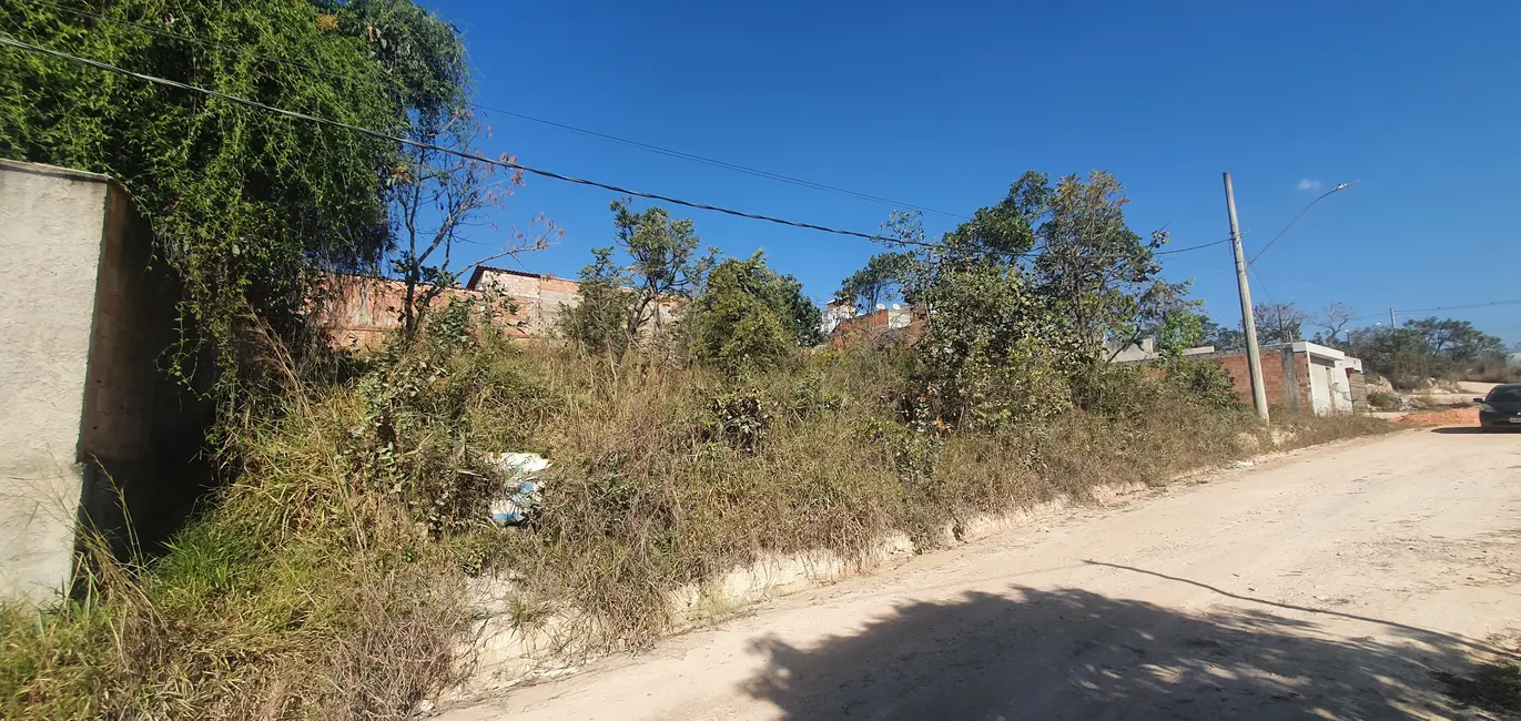 Terreno / Lote à venda, 360m2 em Esmeraldas - MG - imagem 4 Foto 4 de Terreno / Lote à venda, 360m2 em Esmeraldas - MG