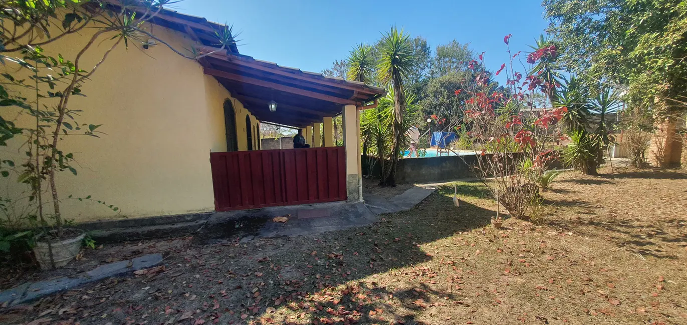 Sítio / Rancho com 3 quartos à venda, 260m2 em Centro, Esmeraldas - MG - imagem 4 Foto 4 de Sítio / Rancho com 3 quartos à venda, 260m2 em Centro, Esmeraldas - MG