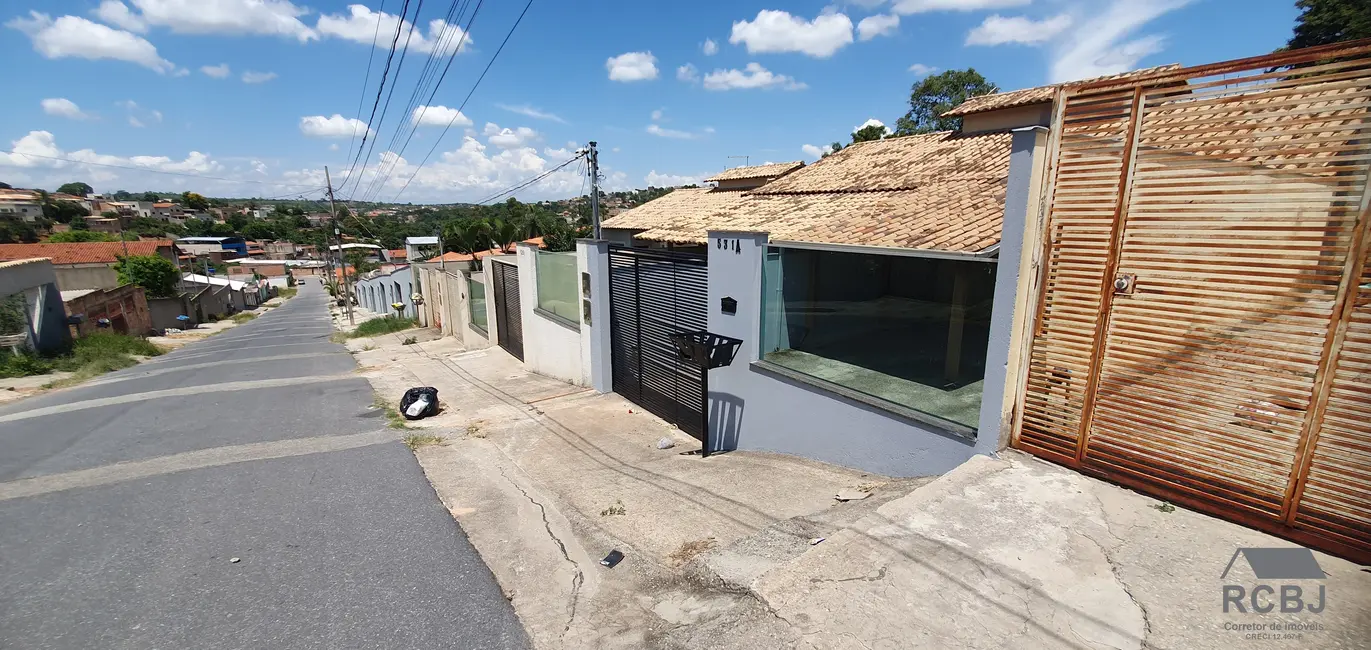 Foto 3 de Casa com 2 quartos à venda, 54m2 em Esmeraldas - MG