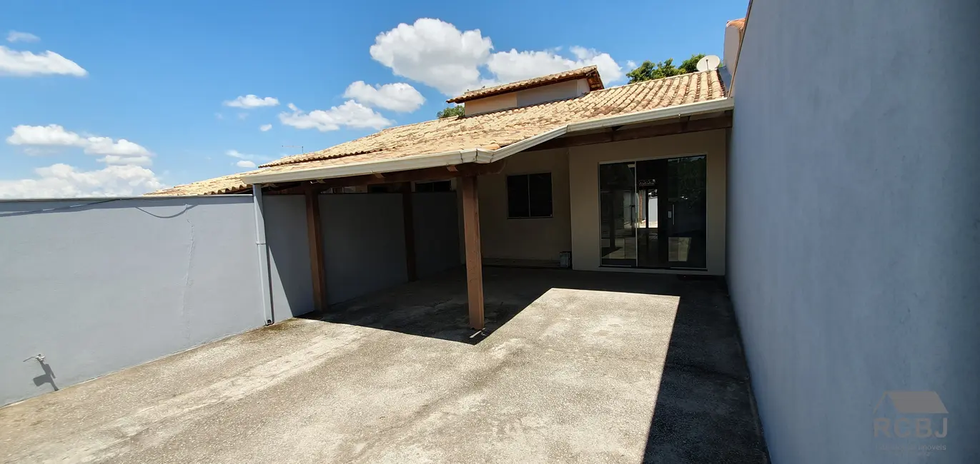 Foto 8 de Casa com 2 quartos à venda, 54m2 em Esmeraldas - MG