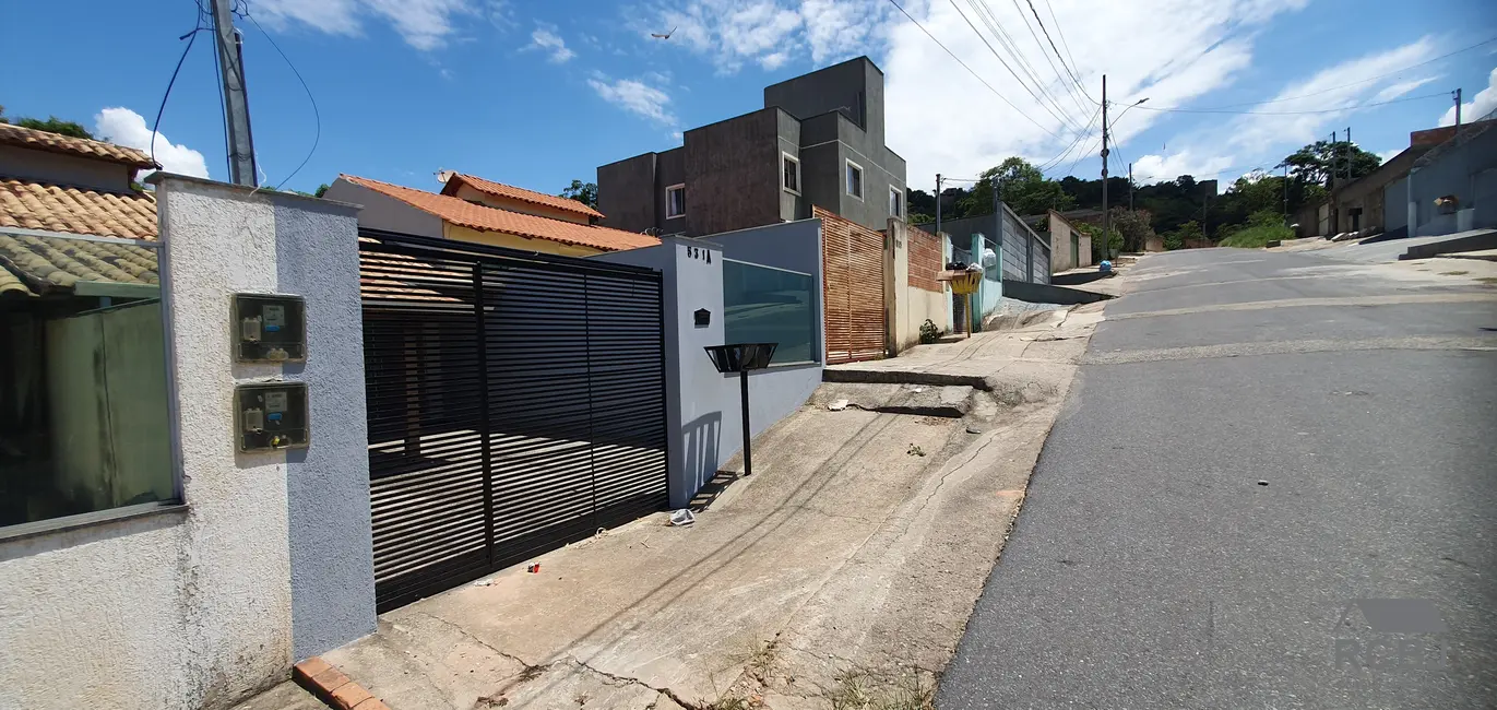 Foto 4 de Casa com 2 quartos à venda, 54m2 em Esmeraldas - MG