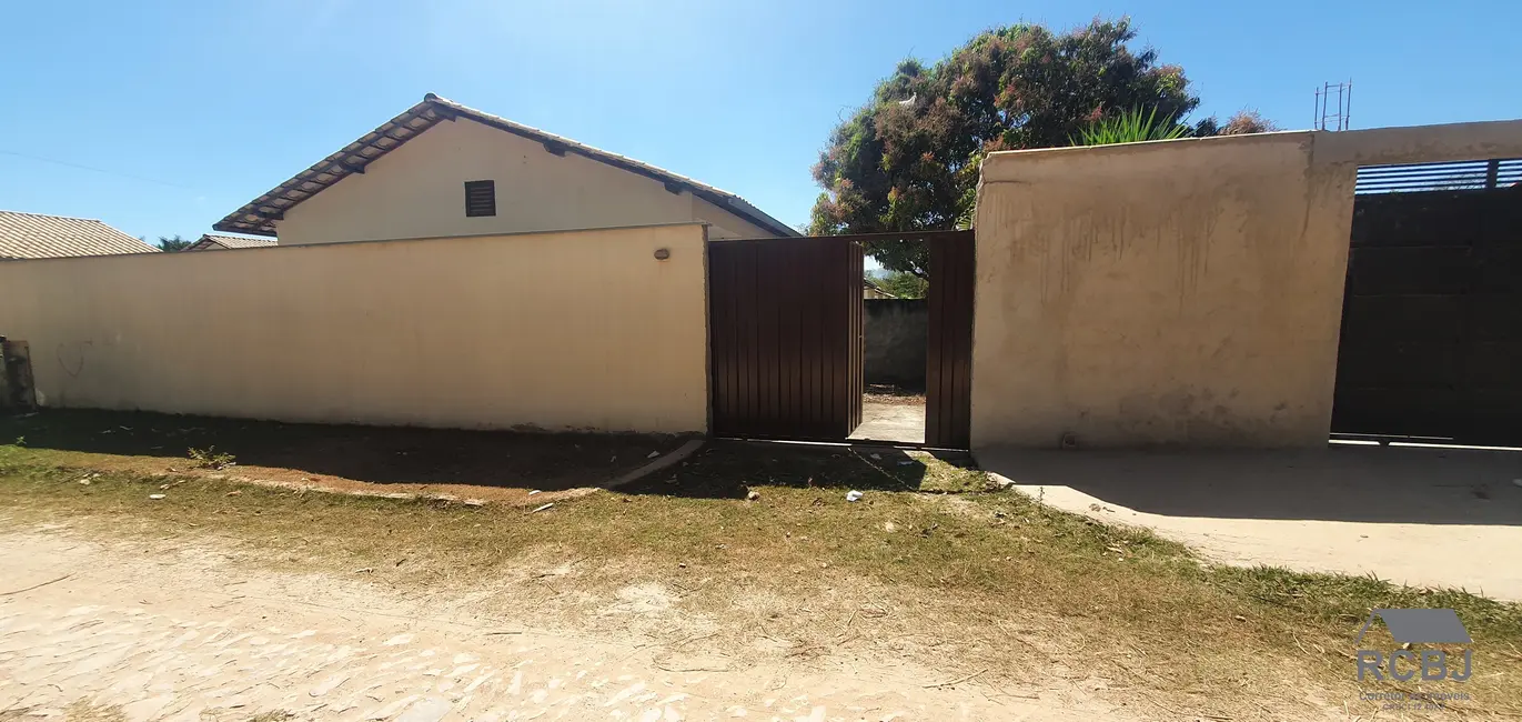 Foto 2 de Casa com 2 quartos à venda, 126m2 em Esmeraldas - MG