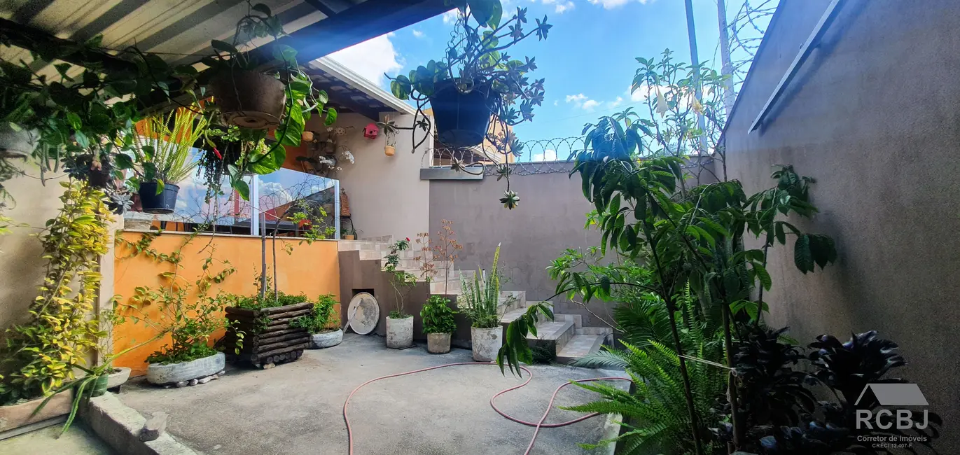 Casa com 3 quartos à venda, 98m2 em Esmeraldas - MG - imagem 4 Foto 4 de Casa com 3 quartos à venda, 98m2 em Esmeraldas - MG