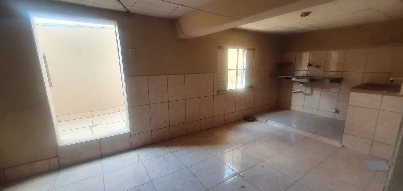 Foto 3 de Casa com 3 quartos à venda, 140m2 em Centro, Esmeraldas - MG