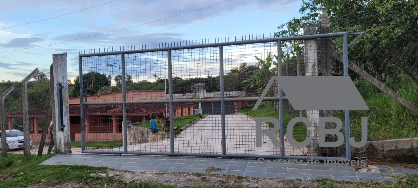 Sítio / Rancho com 2 quartos à venda, 200m2 em Esmeraldas - MG - imagem 8 Foto 8 de Sítio / Rancho com 2 quartos à venda, 200m2 em Esmeraldas - MG