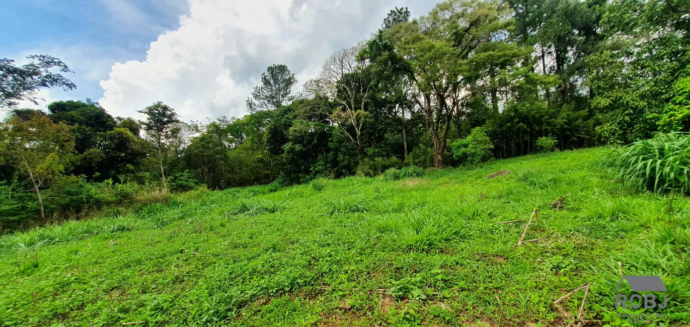Sítio / Rancho com 5 quartos à venda, 600m2 em Esmeraldas - MG - imagem 4 Foto 4 de Sítio / Rancho com 5 quartos à venda, 600m2 em Esmeraldas - MG