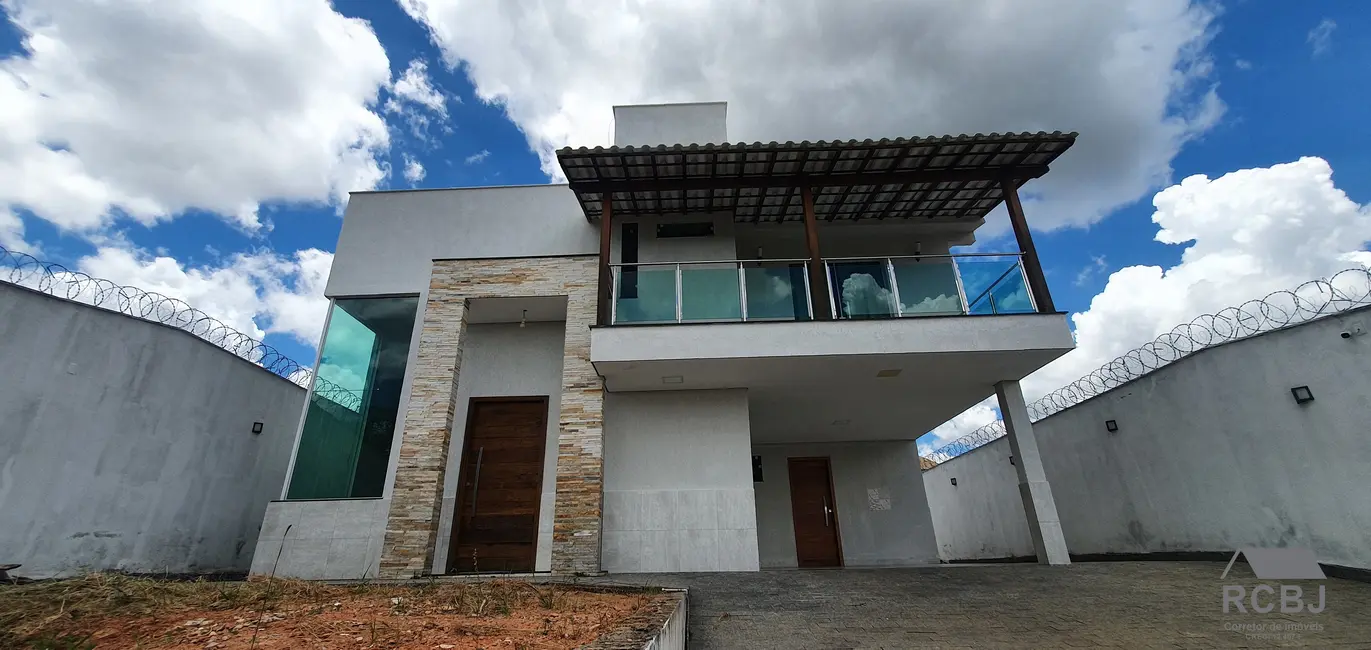 Casa com 4 quartos à venda, 180m2 em Esmeraldas - MG - imagem 2 Foto 2 de Casa com 4 quartos à venda, 180m2 em Esmeraldas - MG