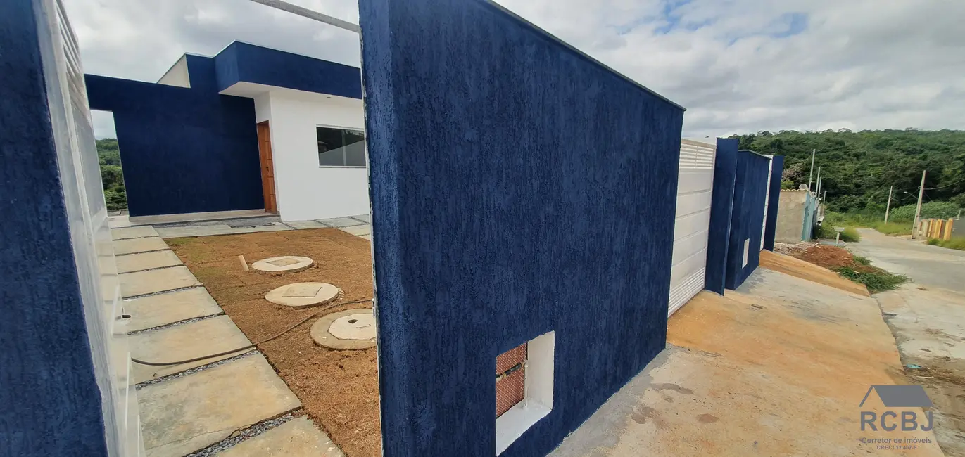 Foto 3 de Casa com 3 quartos à venda, 75m2 em Esmeraldas - MG