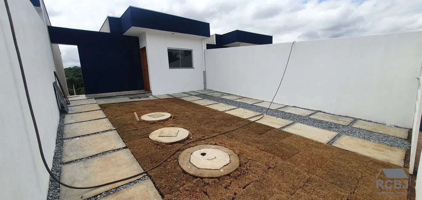 Foto 4 de Casa com 3 quartos à venda, 75m2 em Esmeraldas - MG