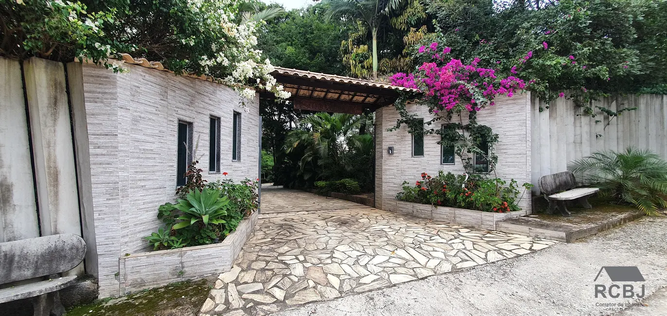 Sítio / Rancho com 4 quartos à venda, 350m2 em Esmeraldas - MG - imagem 3 Foto 3 de Sítio / Rancho com 4 quartos à venda, 350m2 em Esmeraldas - MG