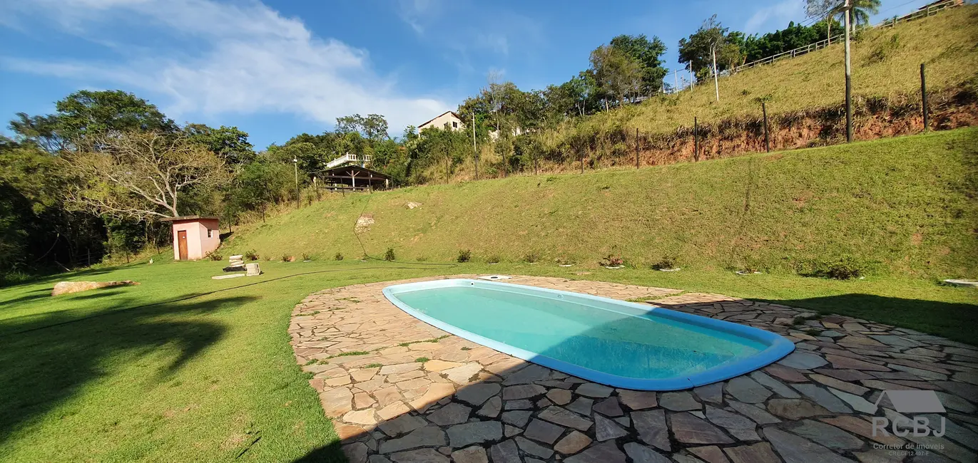 Sítio / Rancho com 2 quartos à venda, 375m2 em Juatuba - MG - imagem 5 Foto 5 de Sítio / Rancho com 2 quartos à venda, 375m2 em Juatuba - MG