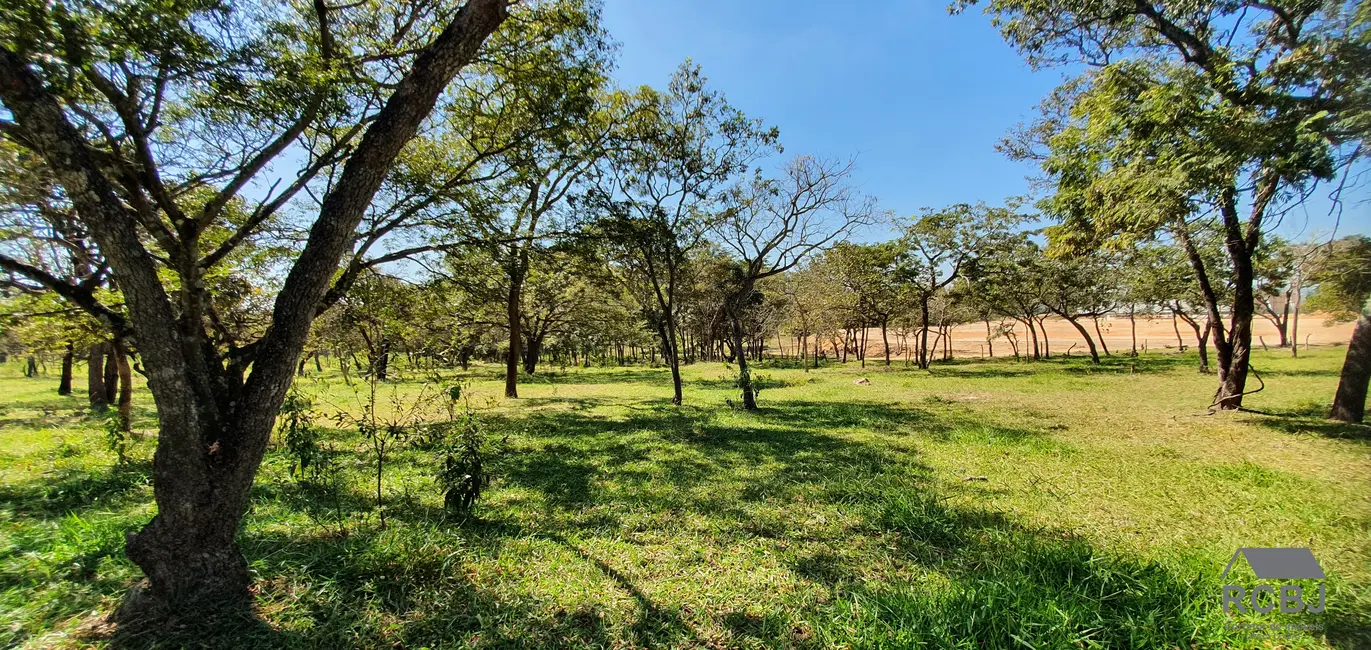 Foto 1 de Terreno / Lote à venda em Tropeiros, Esmeraldas - MG