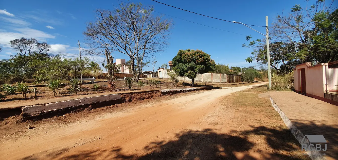 Foto 2 de Terreno / Lote à venda, 980m2 em Esmeraldas - MG