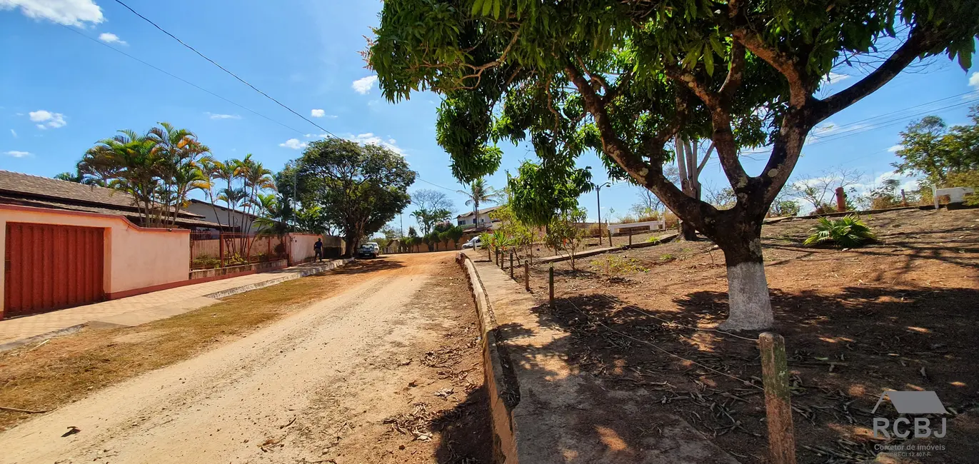 Foto 1 de Terreno / Lote à venda, 980m2 em Esmeraldas - MG