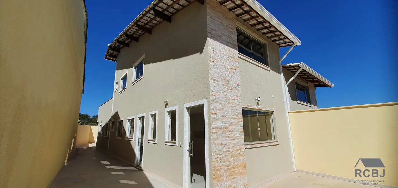 Foto 1 de Casa com 3 quartos à venda, 125m2 em Esmeraldas - MG