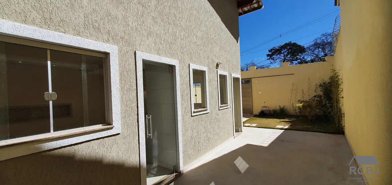 Foto 5 de Casa com 3 quartos à venda, 125m2 em Esmeraldas - MG