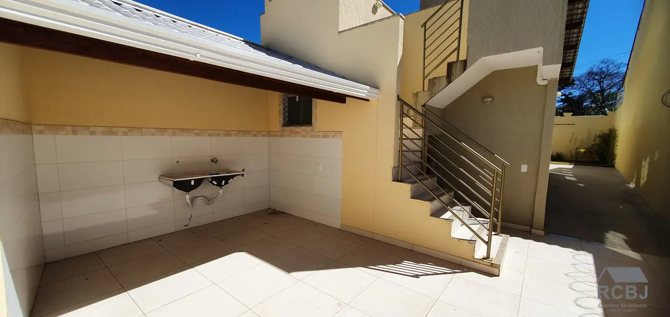 Foto 8 de Casa com 3 quartos à venda, 125m2 em Esmeraldas - MG