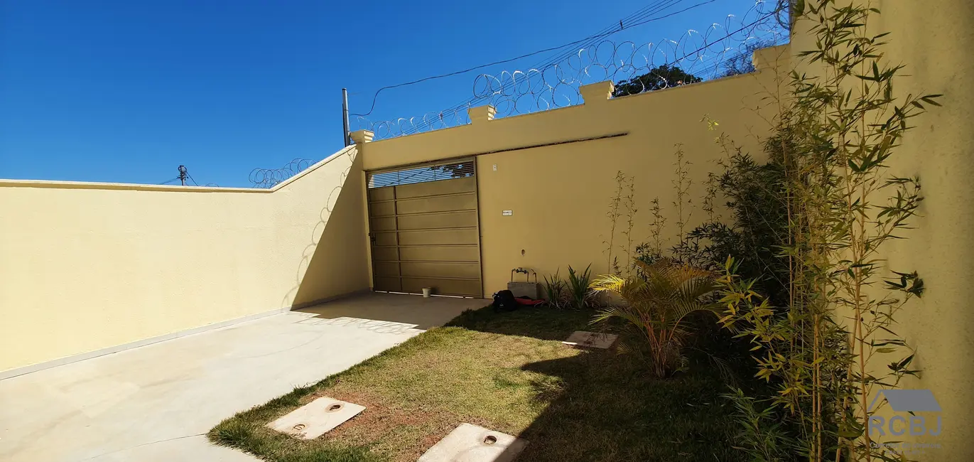 Foto 4 de Casa com 3 quartos à venda, 125m2 em Esmeraldas - MG