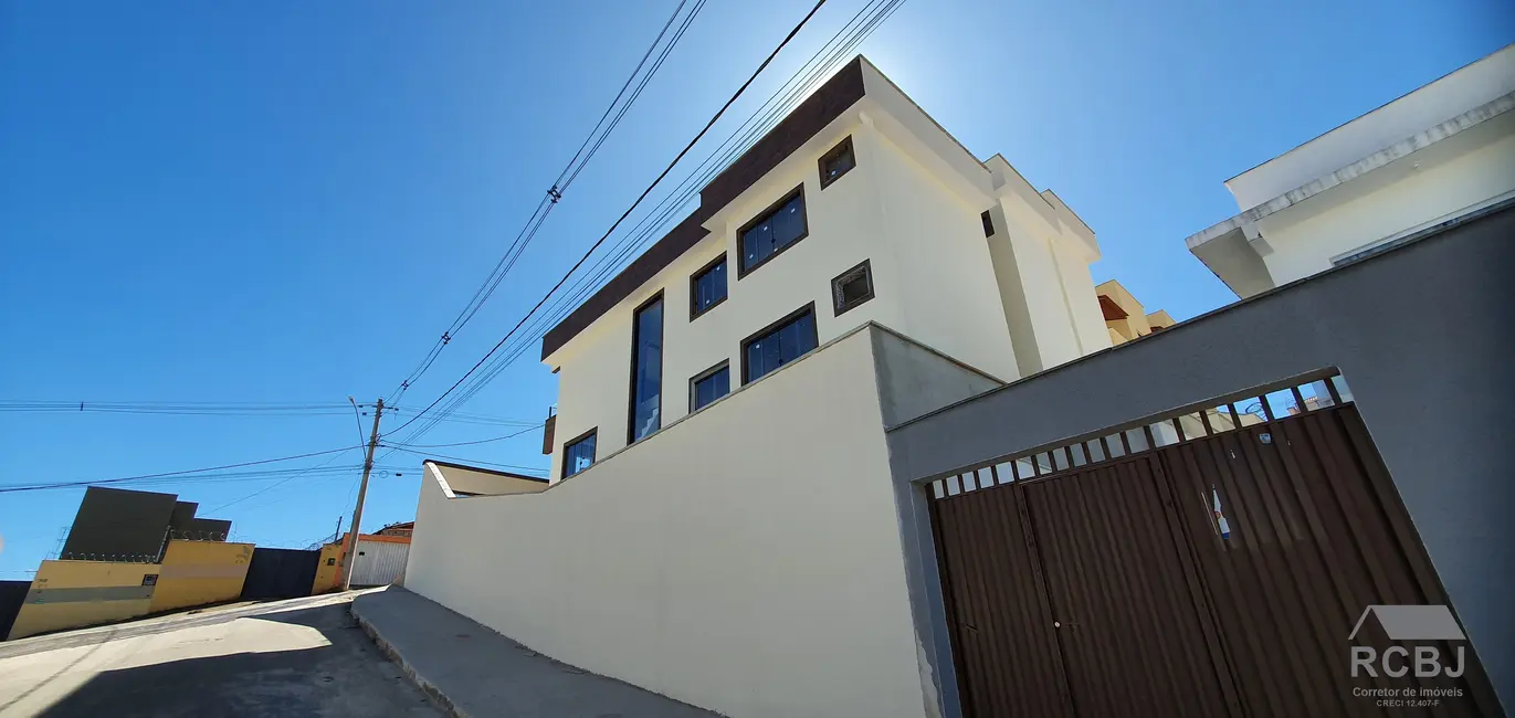 Casa com 3 quartos à venda, 170m2 em Esmeraldas - MG - imagem 5 Foto 5 de Casa com 3 quartos à venda, 170m2 em Esmeraldas - MG