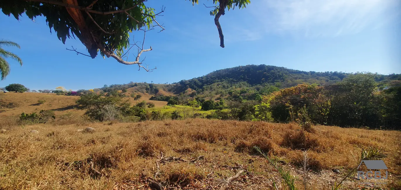 Foto 1 de Terreno / Lote à venda, 25000m2 em Esmeraldas - MG