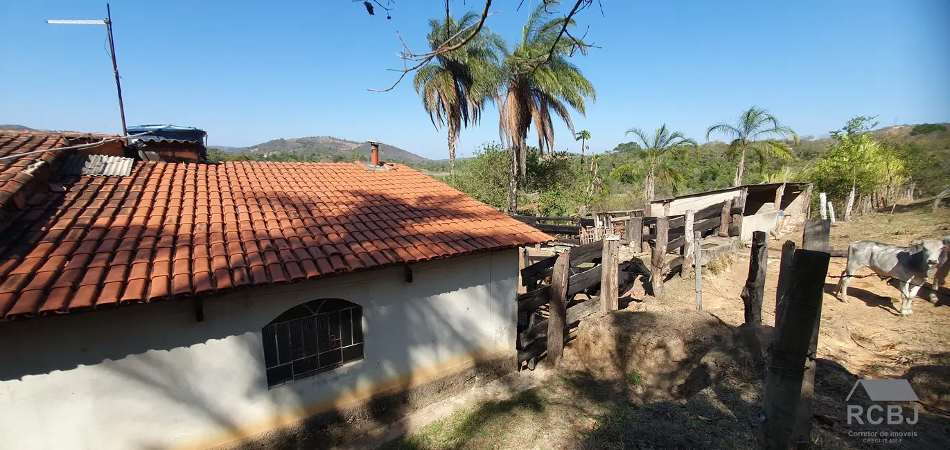 Fazenda / Haras com 1 quarto à venda, 28m2 em Esmeraldas - MG - imagem 9 Foto 9 de Fazenda / Haras com 1 quarto à venda, 28m2 em Esmeraldas - MG
