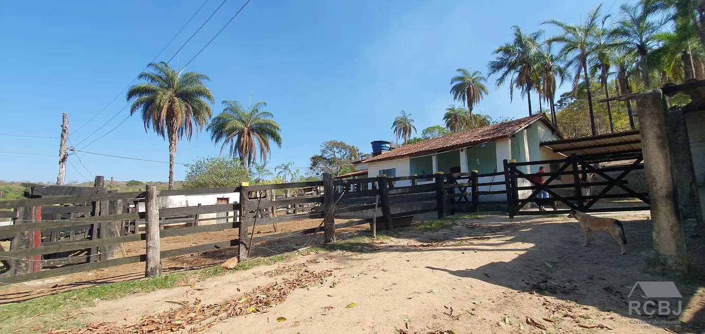 Fazenda / Haras com 1 quarto à venda, 28m2 em Esmeraldas - MG - imagem 1 Foto 1 de Fazenda / Haras com 1 quarto à venda, 28m2 em Esmeraldas - MG