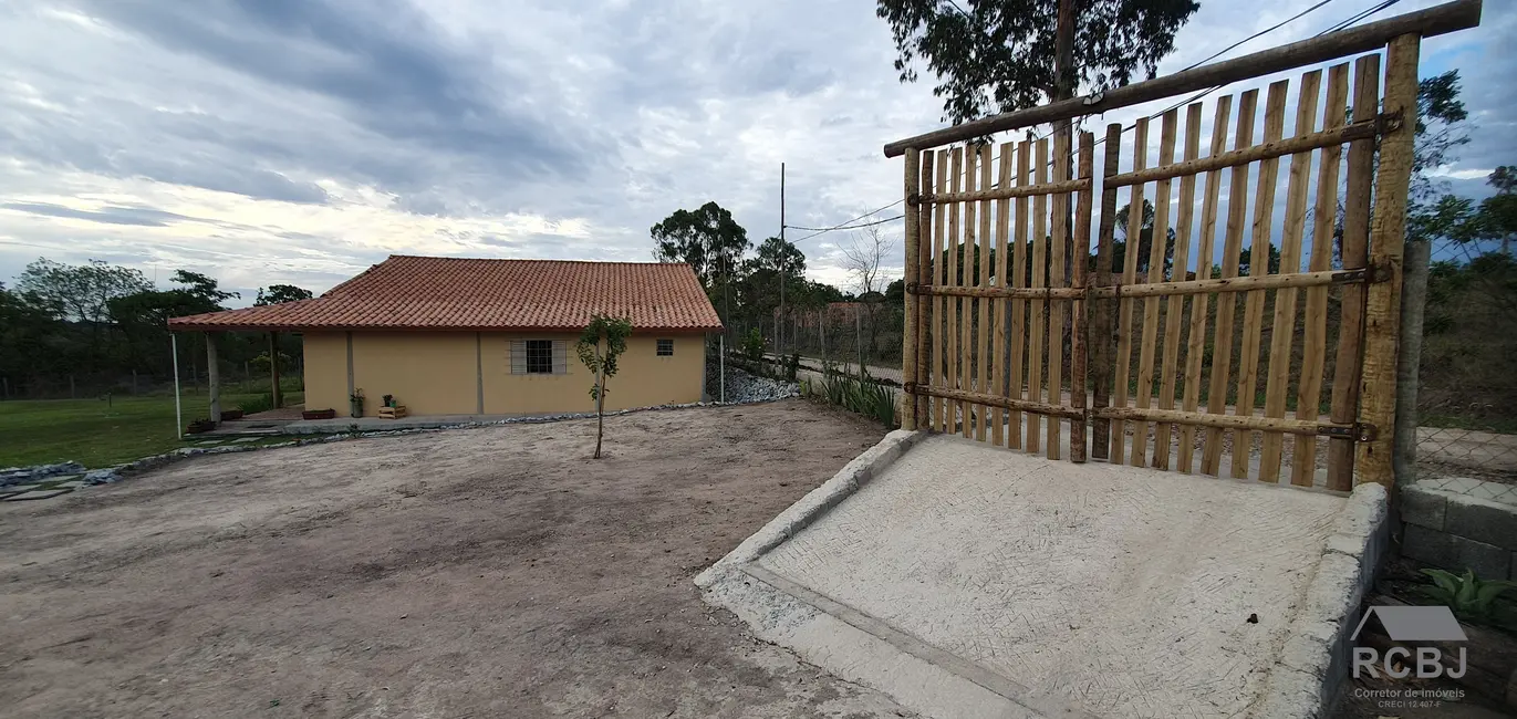 Sítio / Rancho com 2 quartos à venda, 180m2 em Esmeraldas - MG - imagem 6 Foto 6 de Sítio / Rancho com 2 quartos à venda, 180m2 em Esmeraldas - MG